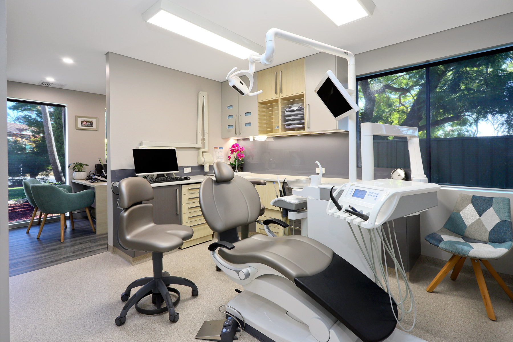 JG Dental surgery with private consultion area
